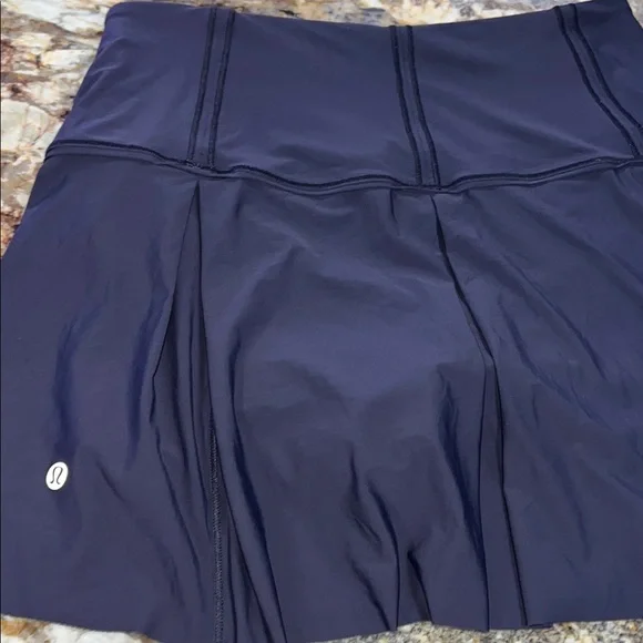 Lululemon lost in pace skirt size 4 - Picture 6 of 10